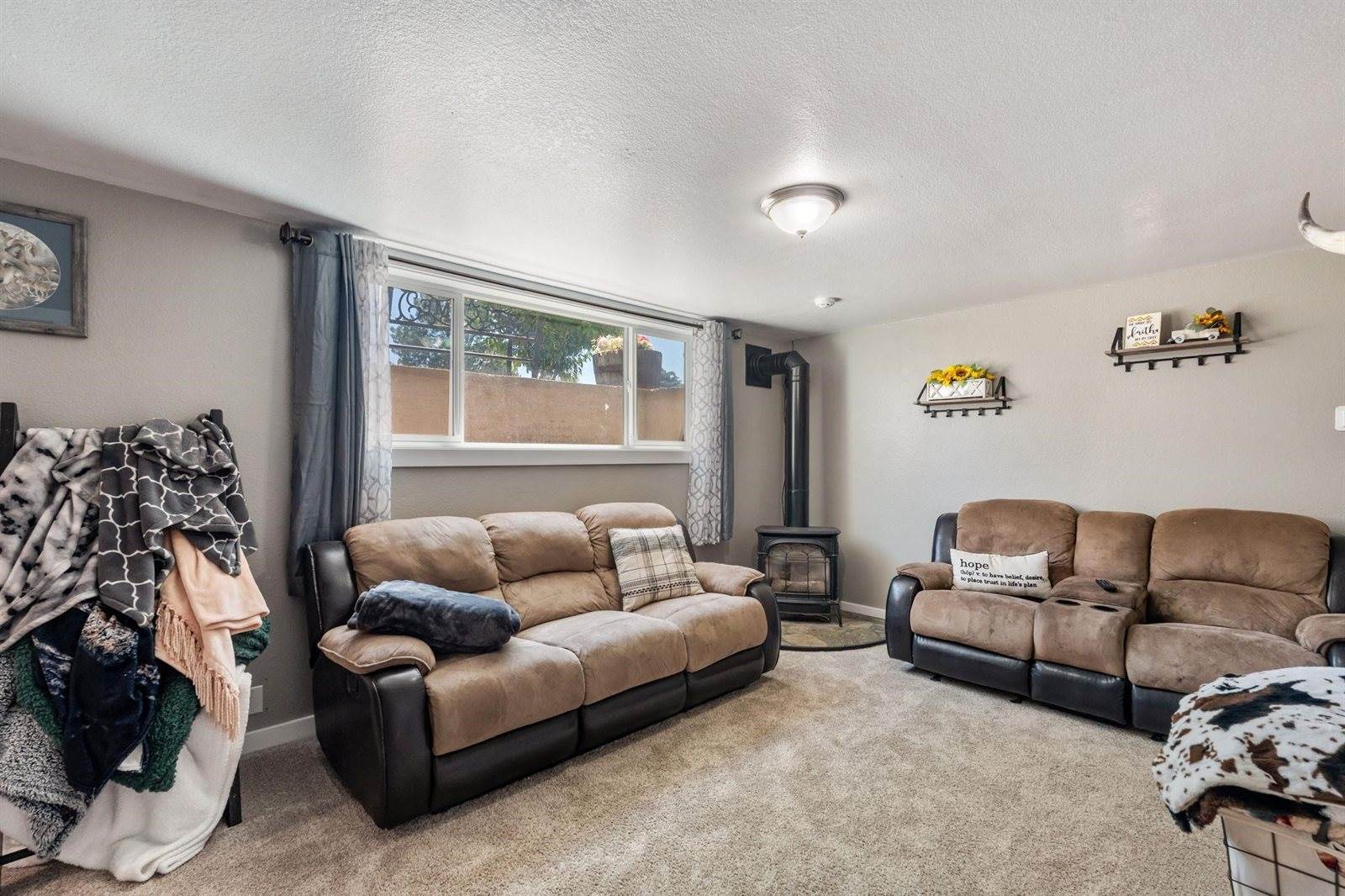 494 Hillcrest Avenue, American Falls, ID 83211