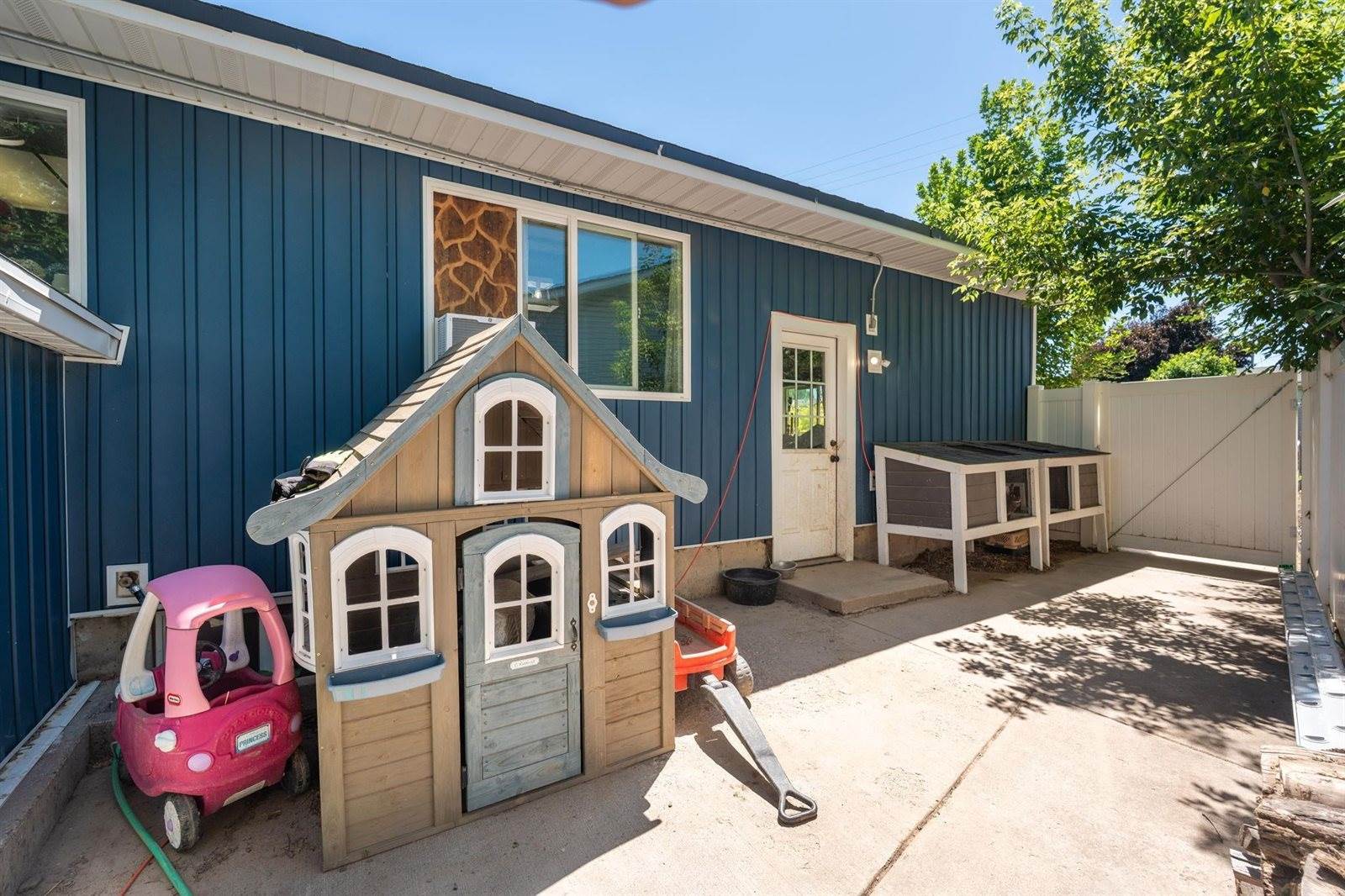 494 Hillcrest Avenue, American Falls, ID 83211