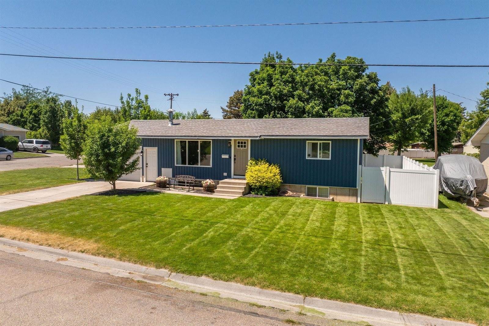 494 Hillcrest Avenue, American Falls, ID 83211