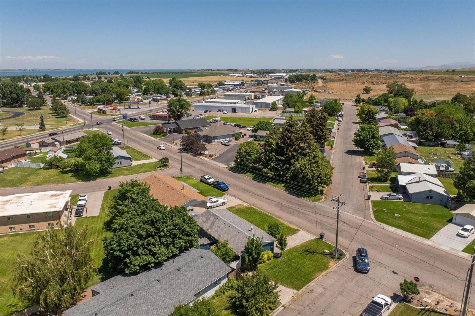 494 Hillcrest Avenue, American Falls, ID 83211