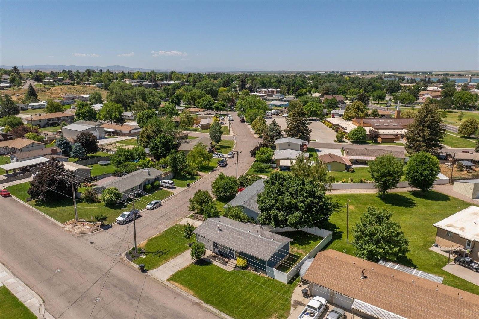 494 Hillcrest Avenue, American Falls, ID 83211