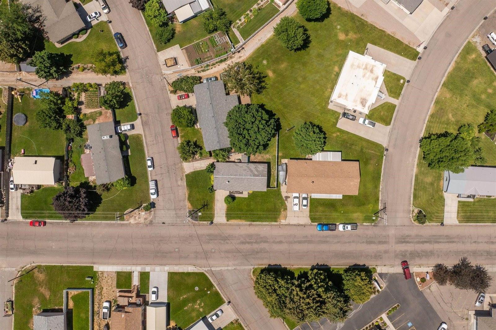 494 Hillcrest Avenue, American Falls, ID 83211