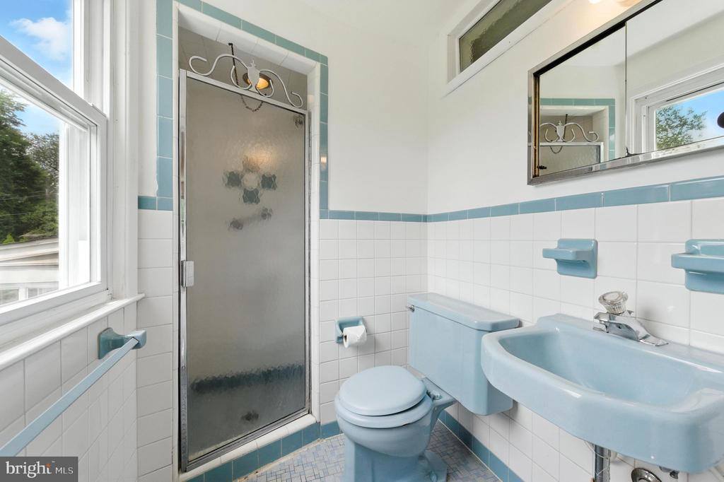 114 Woodview Lane, Media, PA 19063