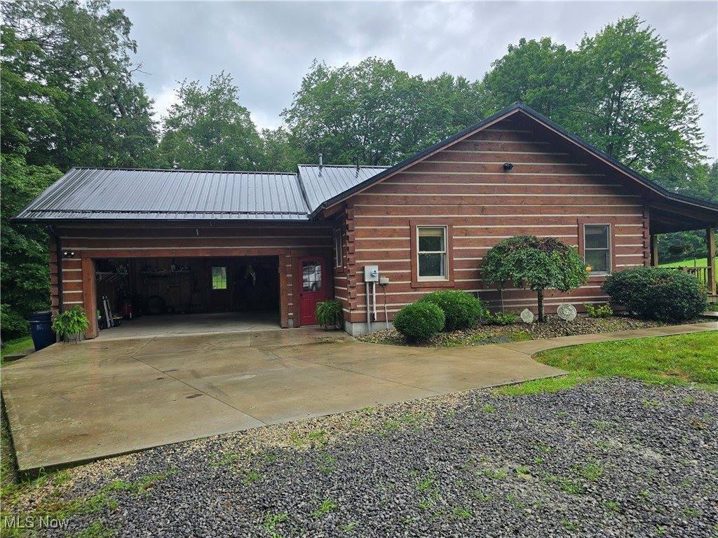 48820 Hillcrest Drive, Caldwell, OH 43724