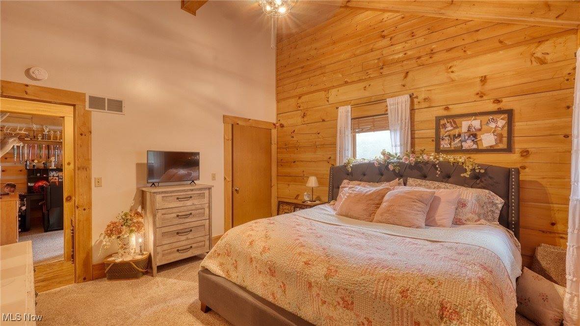 48820 Hillcrest Drive, Caldwell, OH 43724