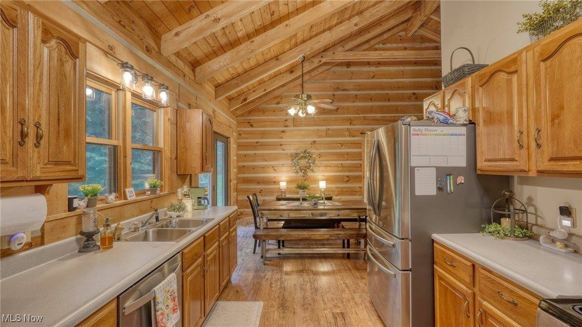 48820 Hillcrest Drive, Caldwell, OH 43724