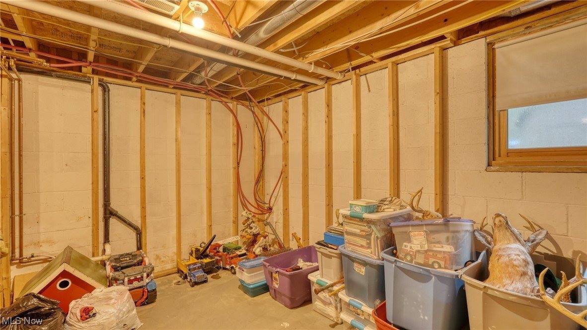 48820 Hillcrest Drive, Caldwell, OH 43724