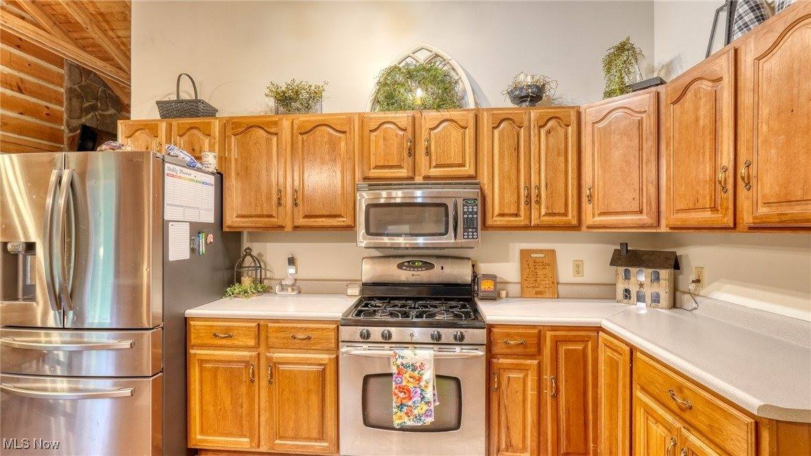 48820 Hillcrest Drive, Caldwell, OH 43724