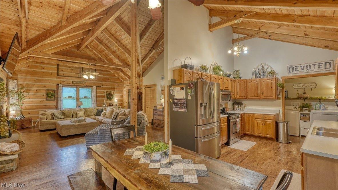 48820 Hillcrest Drive, Caldwell, OH 43724