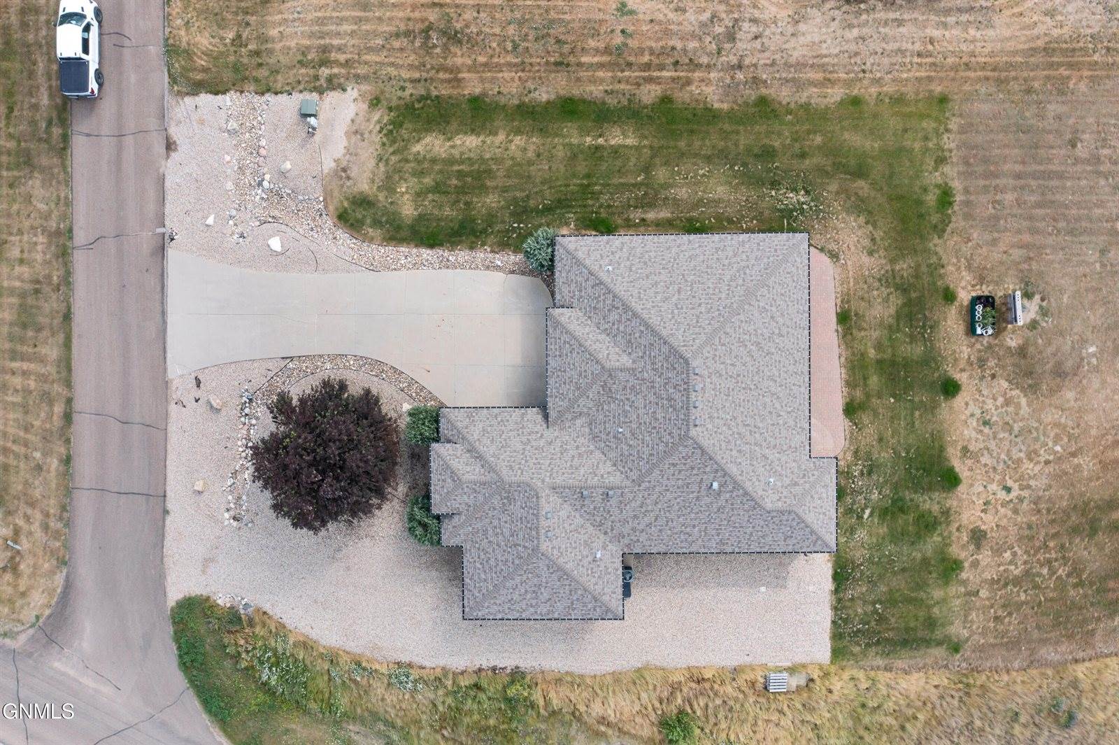 2004 16th Street East, Williston, ND 58801