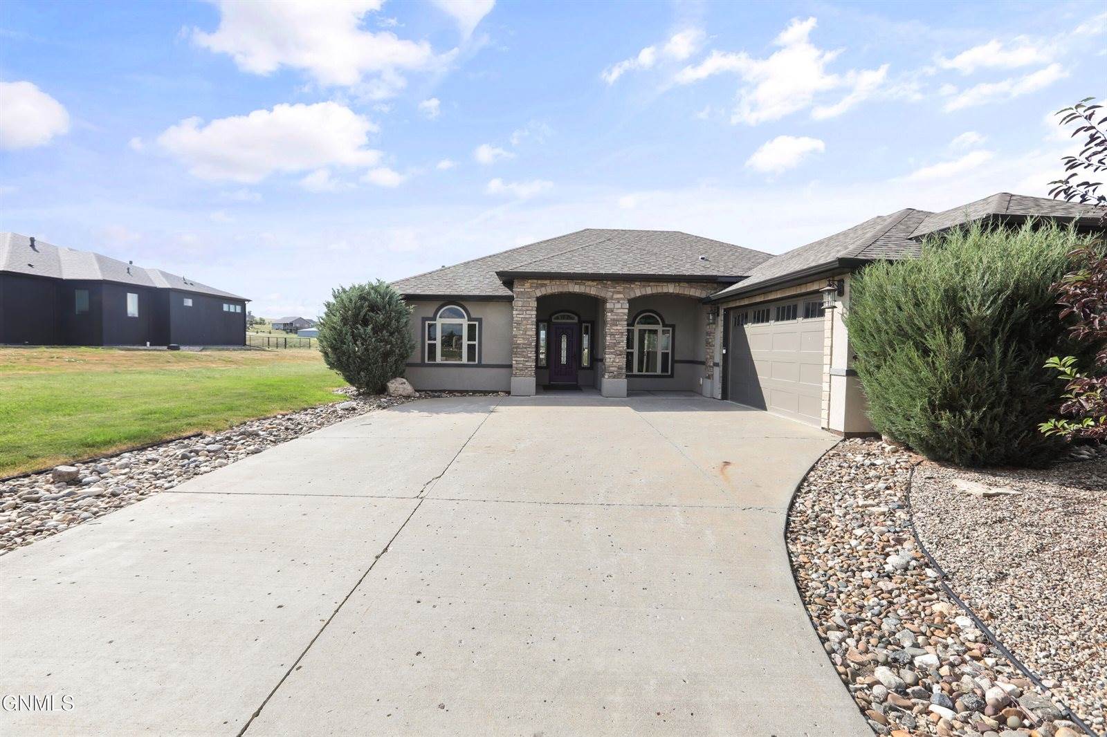 2004 16th Street East, Williston, ND 58801