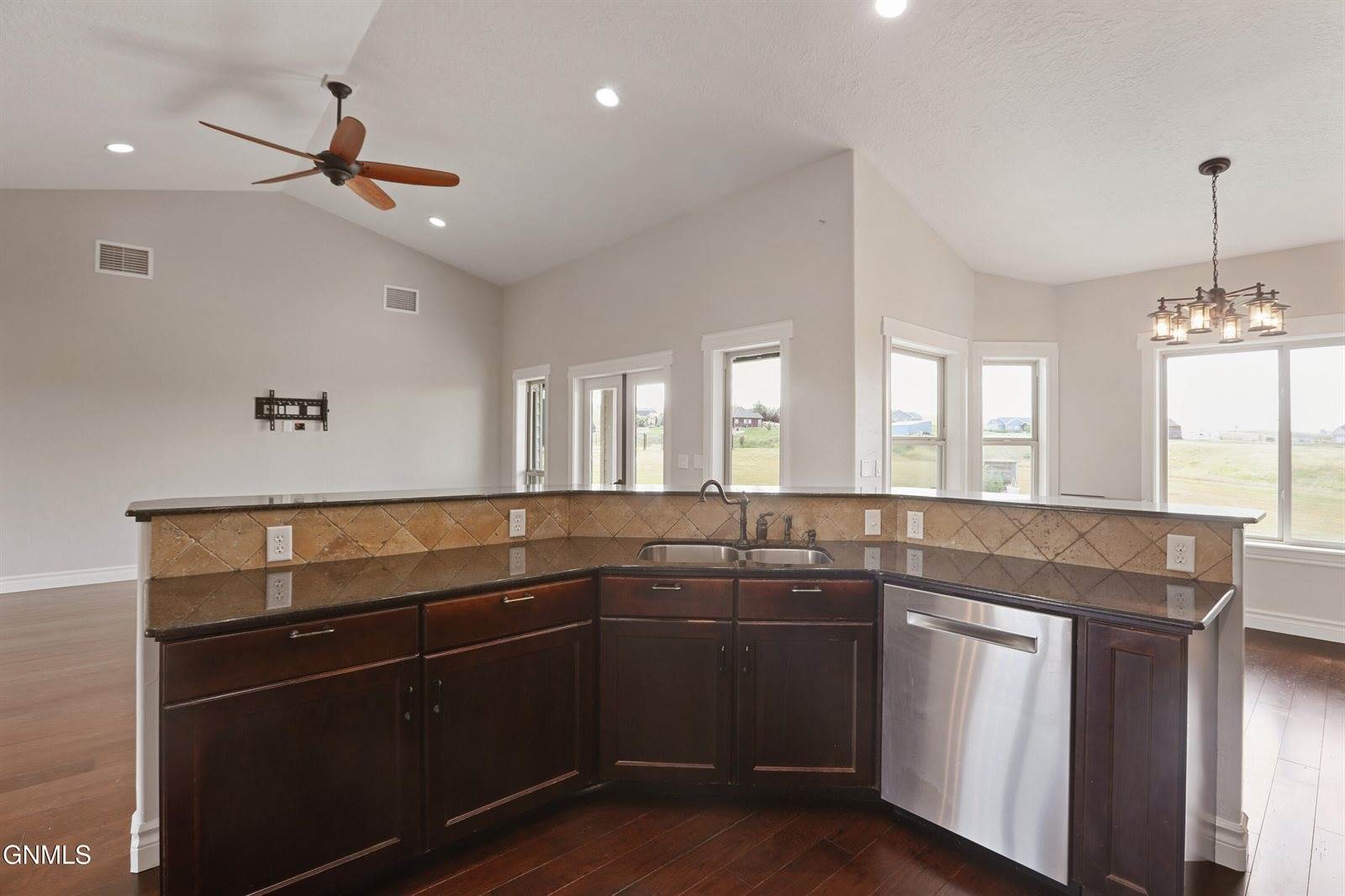 2004 16th Street East, Williston, ND 58801