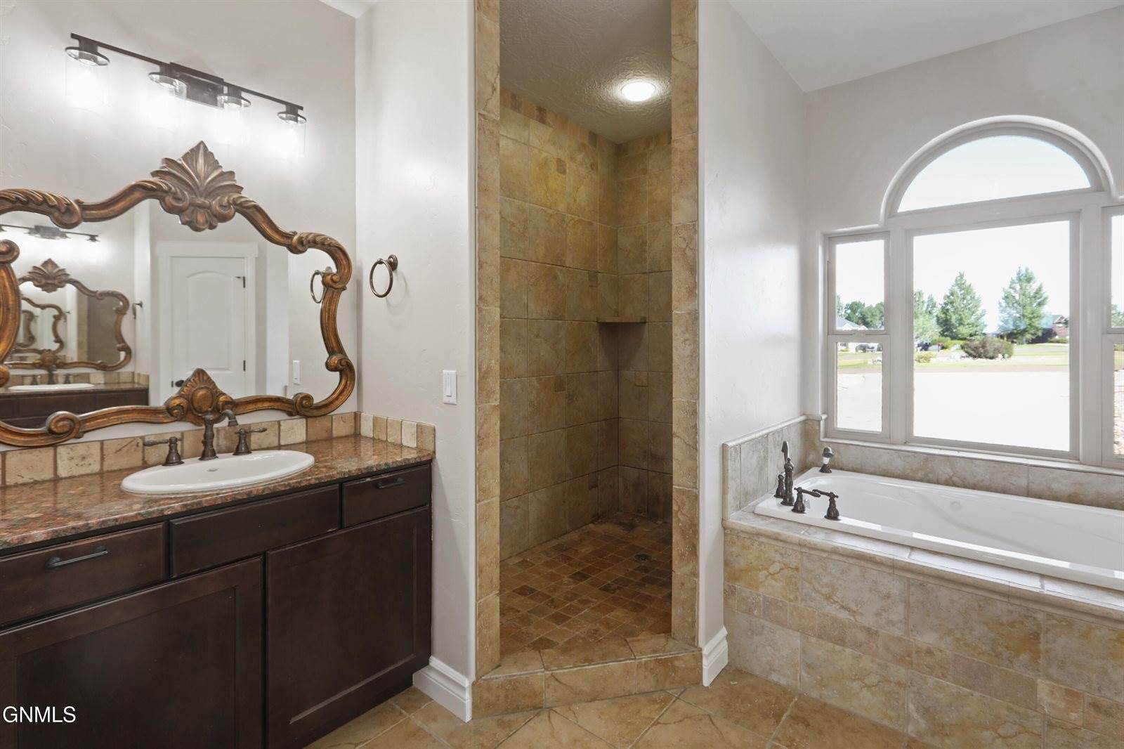 2004 16th Street East, Williston, ND 58801