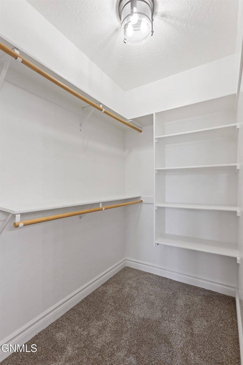 2004 16th Street East, Williston, ND 58801