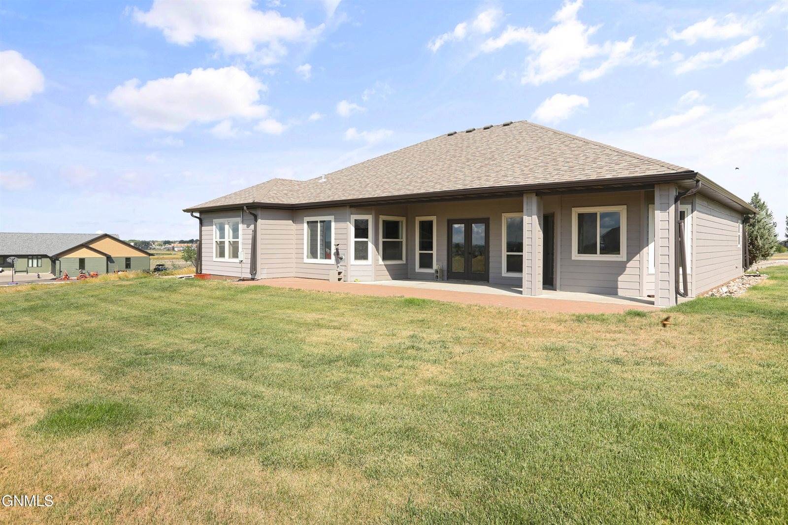 2004 16th Street East, Williston, ND 58801