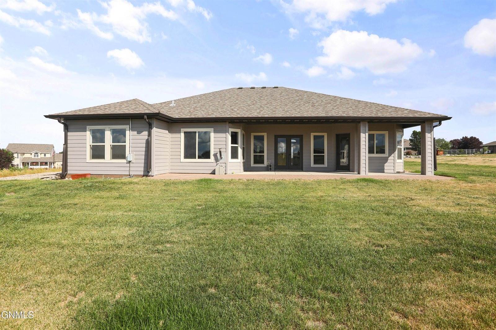 2004 16th Street East, Williston, ND 58801