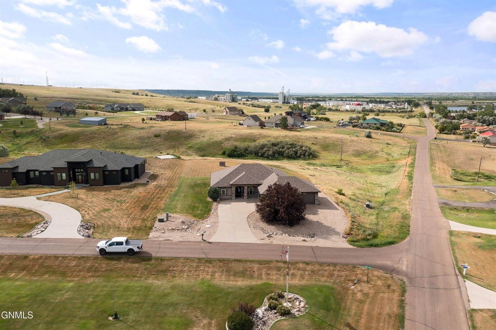 2004 16th Street East, Williston, ND 58801