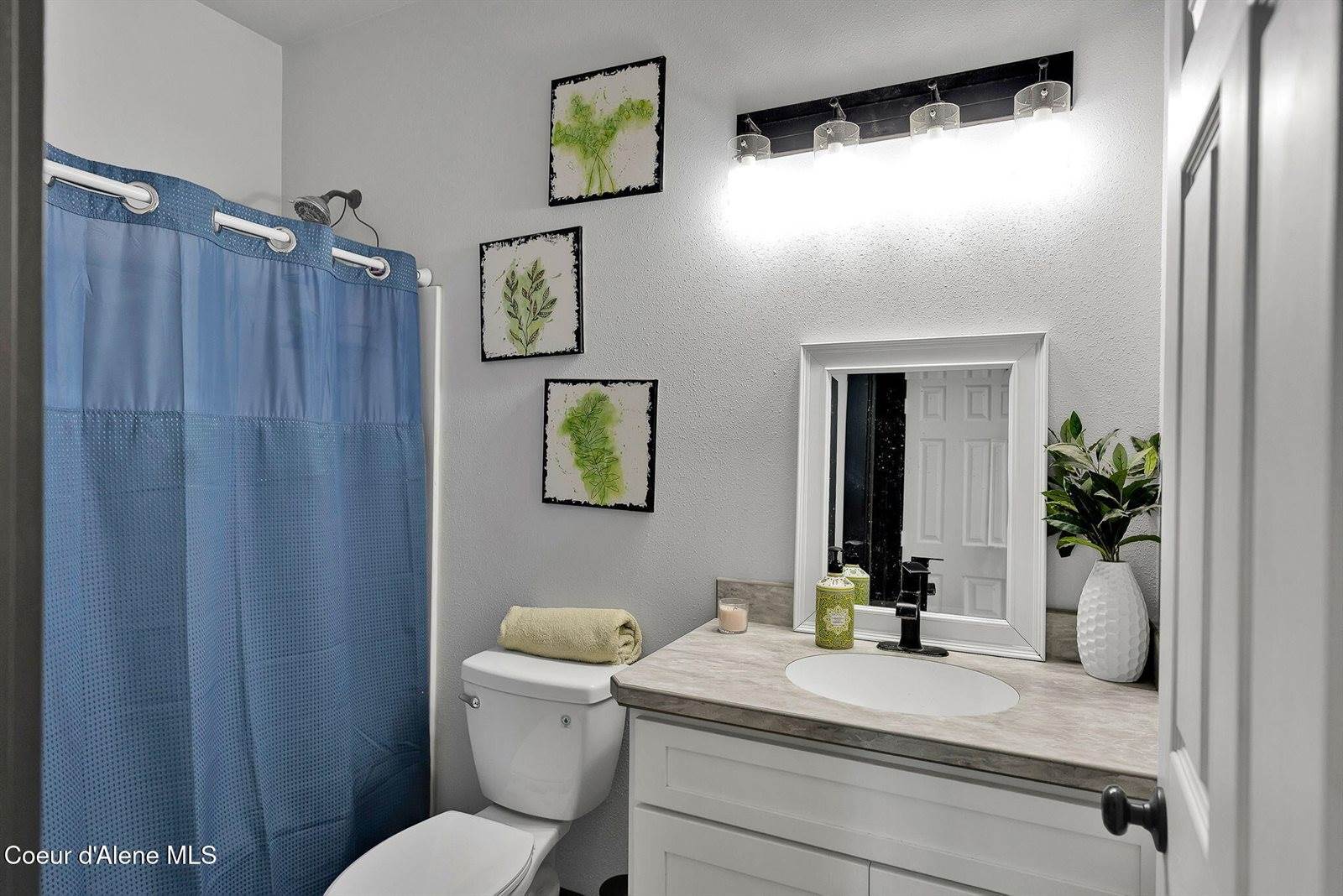 2692 Kootenai Trail Rd, Bonners Ferry, ID 83805