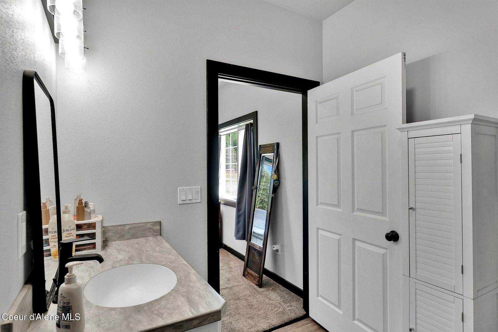 2692 Kootenai Trail Rd, Bonners Ferry, ID 83805