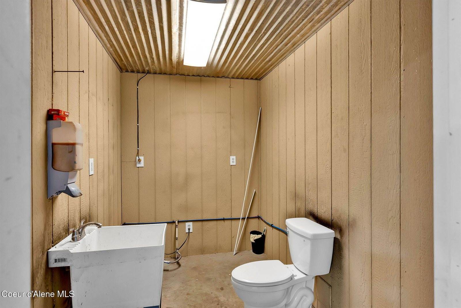 2692 Kootenai Trail Rd, Bonners Ferry, ID 83805