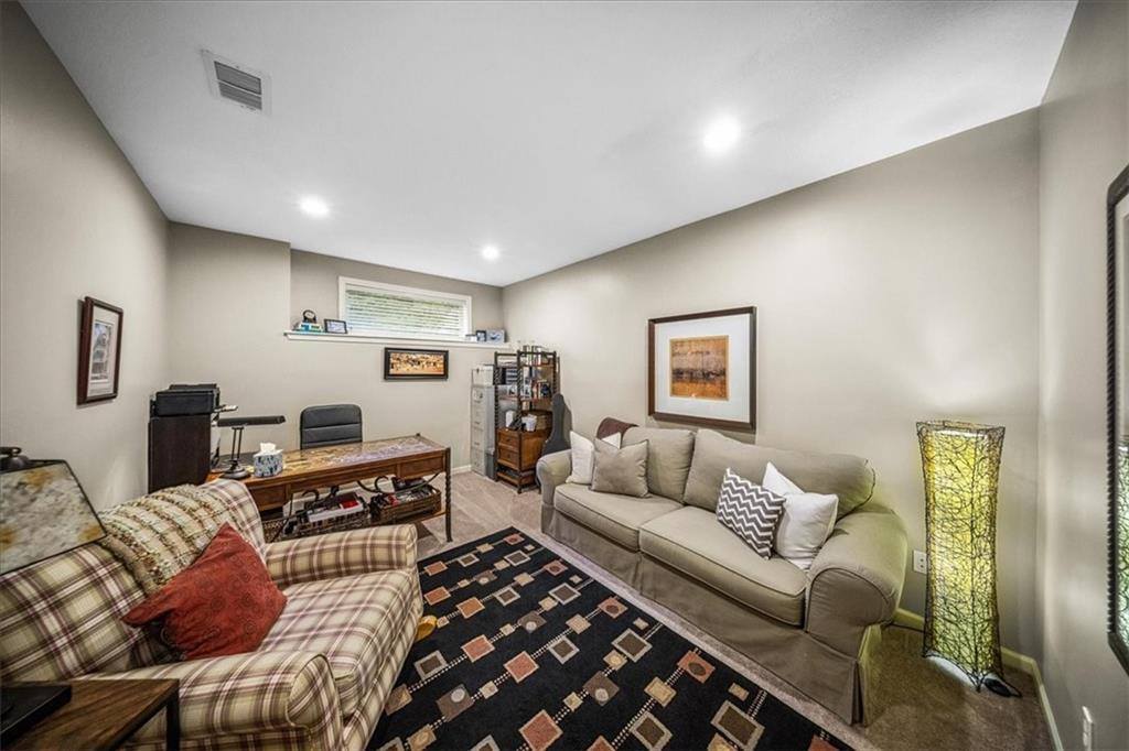 19002 West 118th Street, Olathe, KS 66061