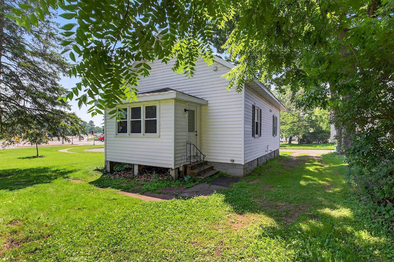 240 Lyon Street, Wisconsin Rapids, WI 54495