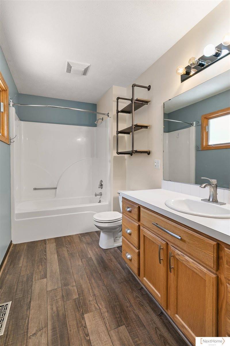 7347 South 18th Street, Lincoln, NE 68512