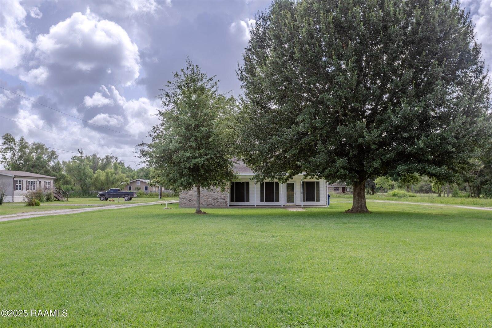 115 Burton Sonnier Lane, Rayne, LA 70578