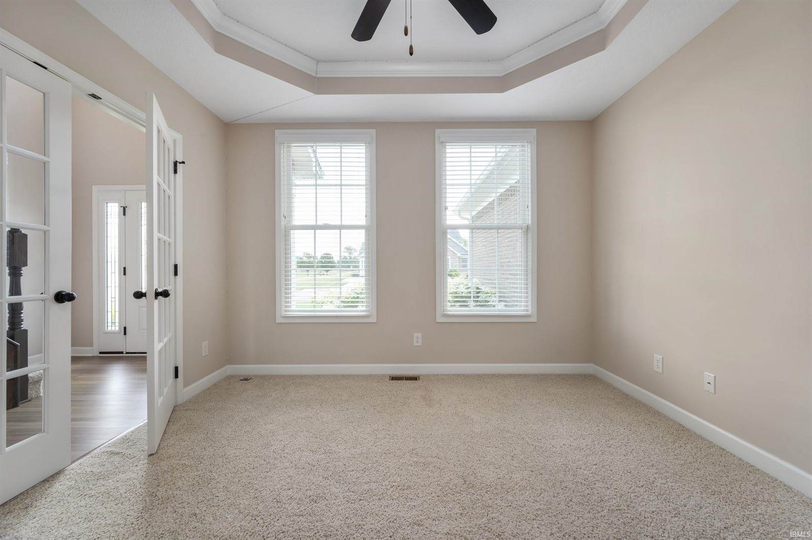 1005 N Fox Berry Drive, Yorktown, IN 47396