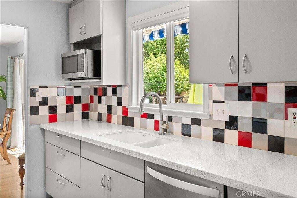 571 Redwood Way, Chico, CA 95926