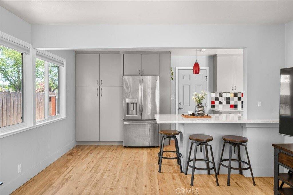 571 Redwood Way, Chico, CA 95926