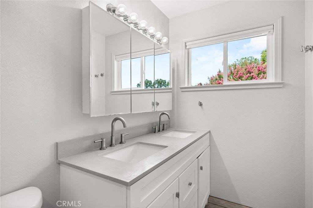 571 Redwood Way, Chico, CA 95926