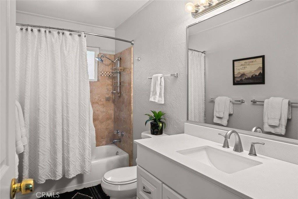 571 Redwood Way, Chico, CA 95926