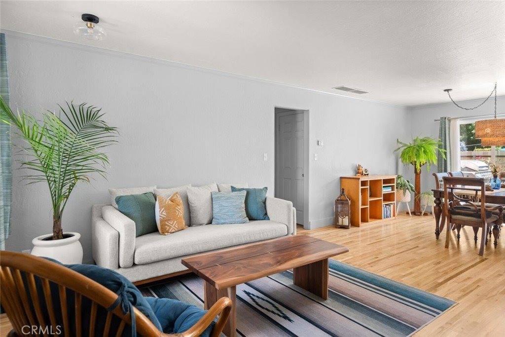 571 Redwood Way, Chico, CA 95926