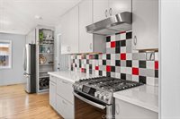 571 Redwood Way, Chico, CA 95926