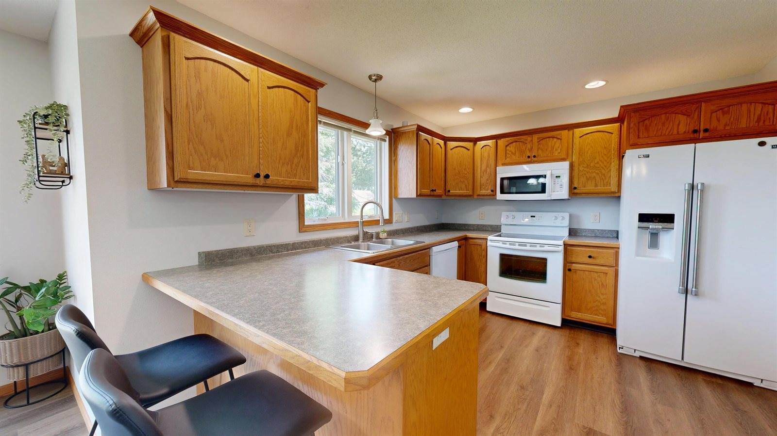 120 Rhyme St, West Salem, WI 54669