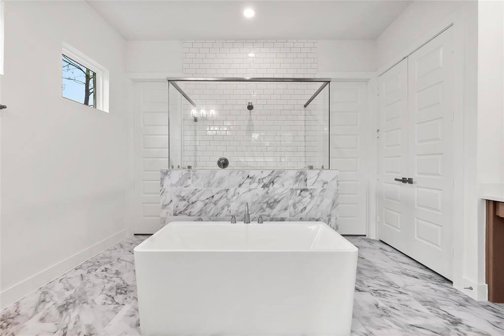 1016 Prescott Drive, Conroe, TX 77301