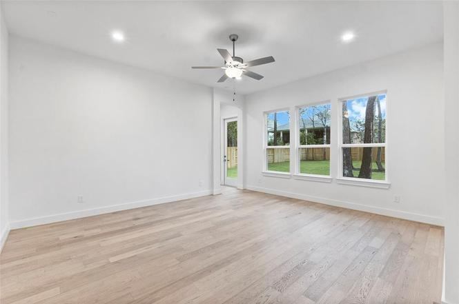 1016 Prescott Drive, Conroe, TX 77301