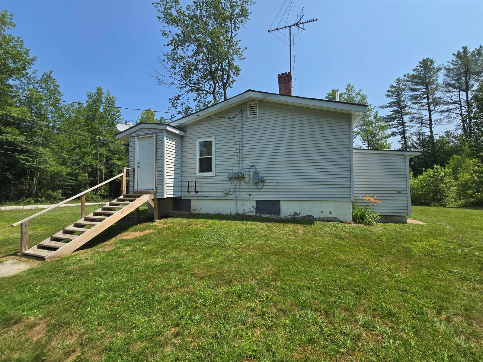 435 East Ridge Road, Greenbush, ME 04418