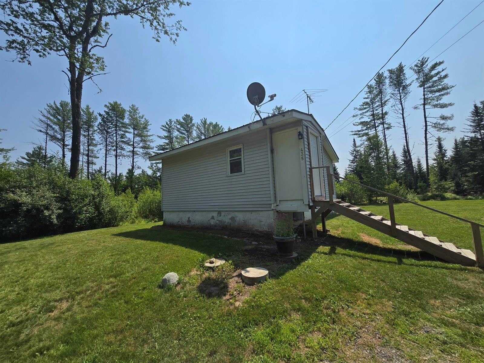 435 East Ridge Road, Greenbush, ME 04418