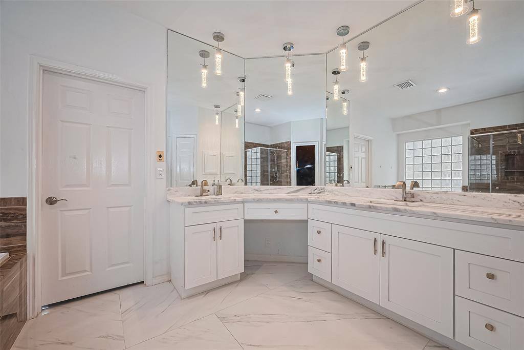 13523 Missarah Lane, Cypress, TX 77429