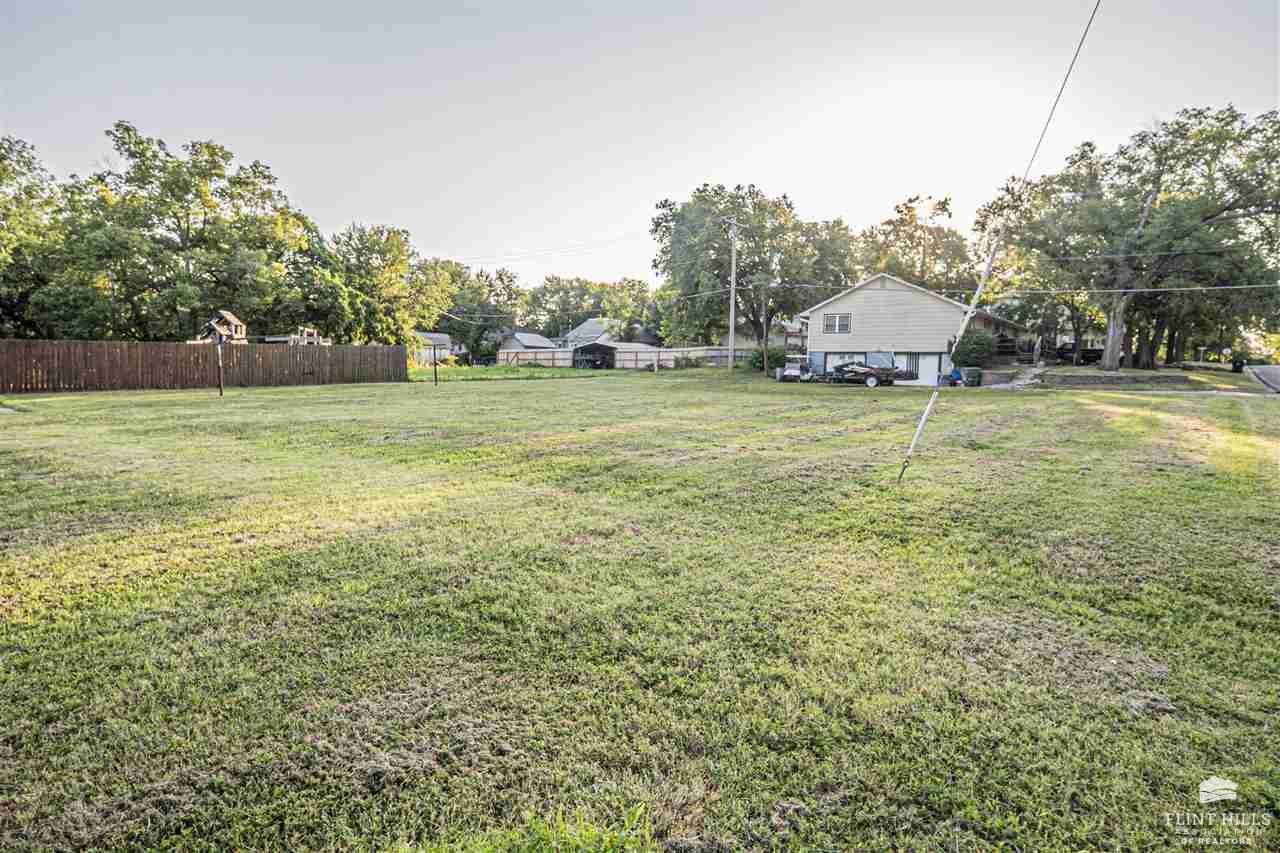 1001 North Mulberry Street, Abilene, KS 67410