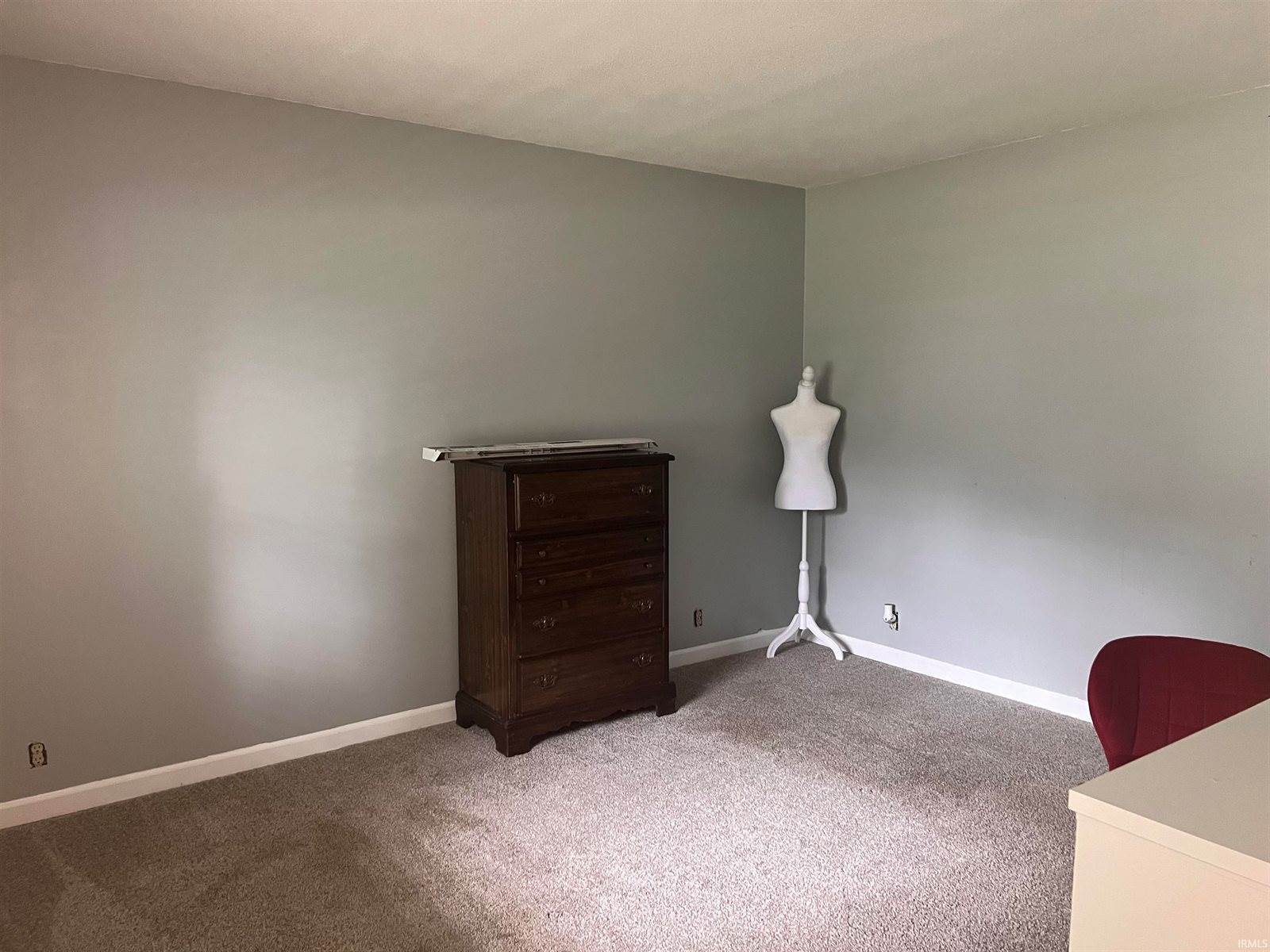 8116 W Weller Street, Yorktown, IN 47396