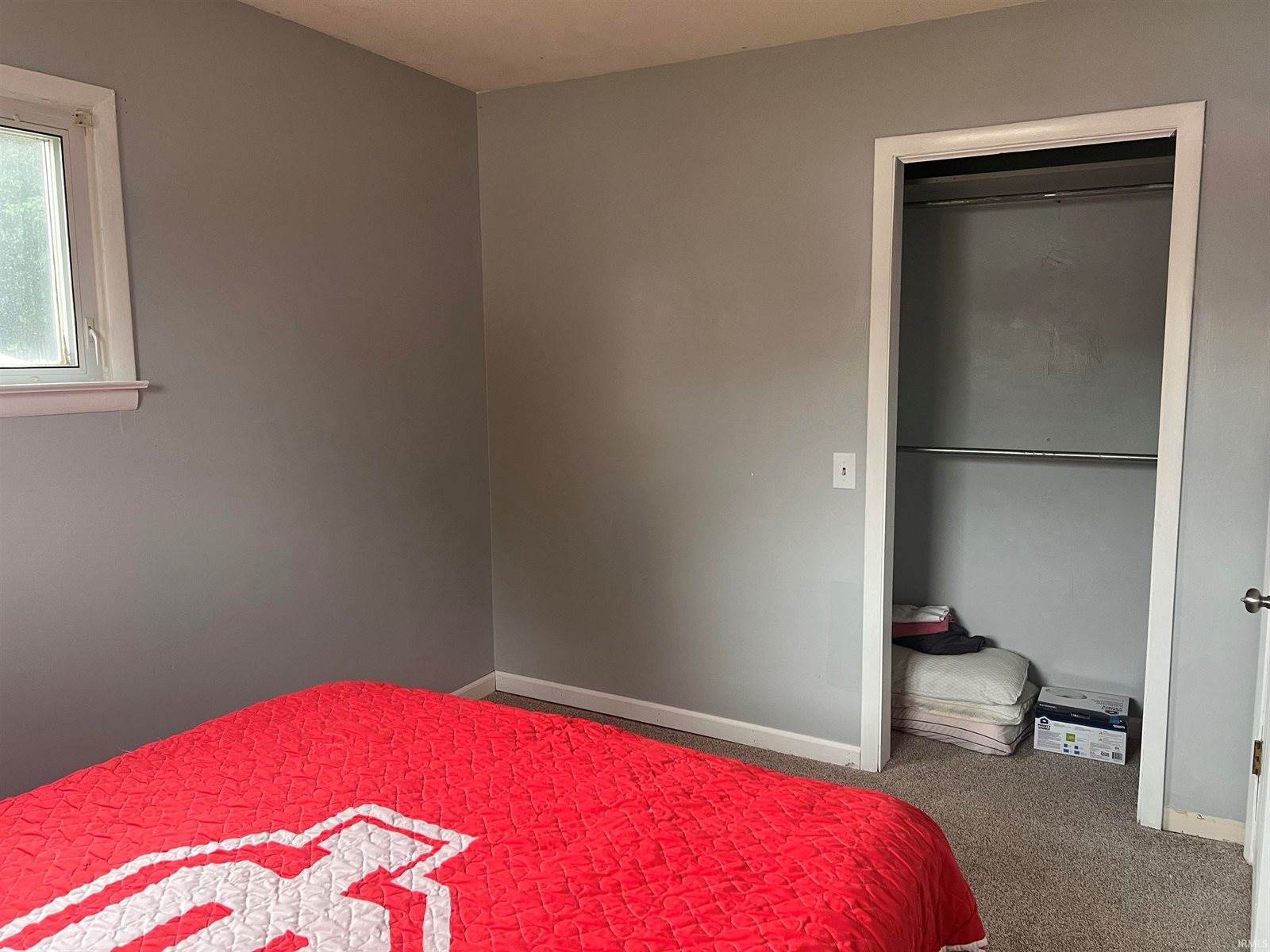 8116 W Weller Street, Yorktown, IN 47396