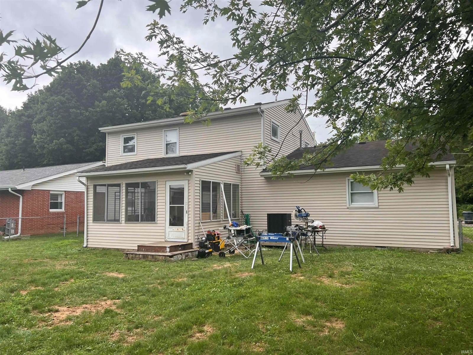 8116 W Weller Street, Yorktown, IN 47396