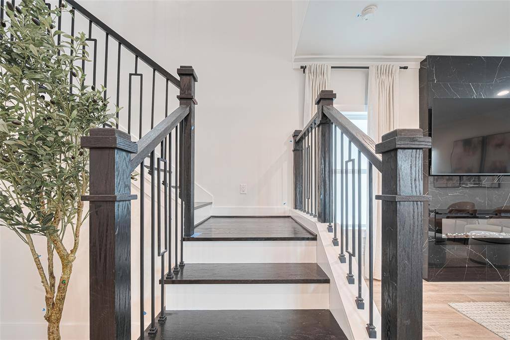 1011 New Jordan Lane, Cypress, TX 77429