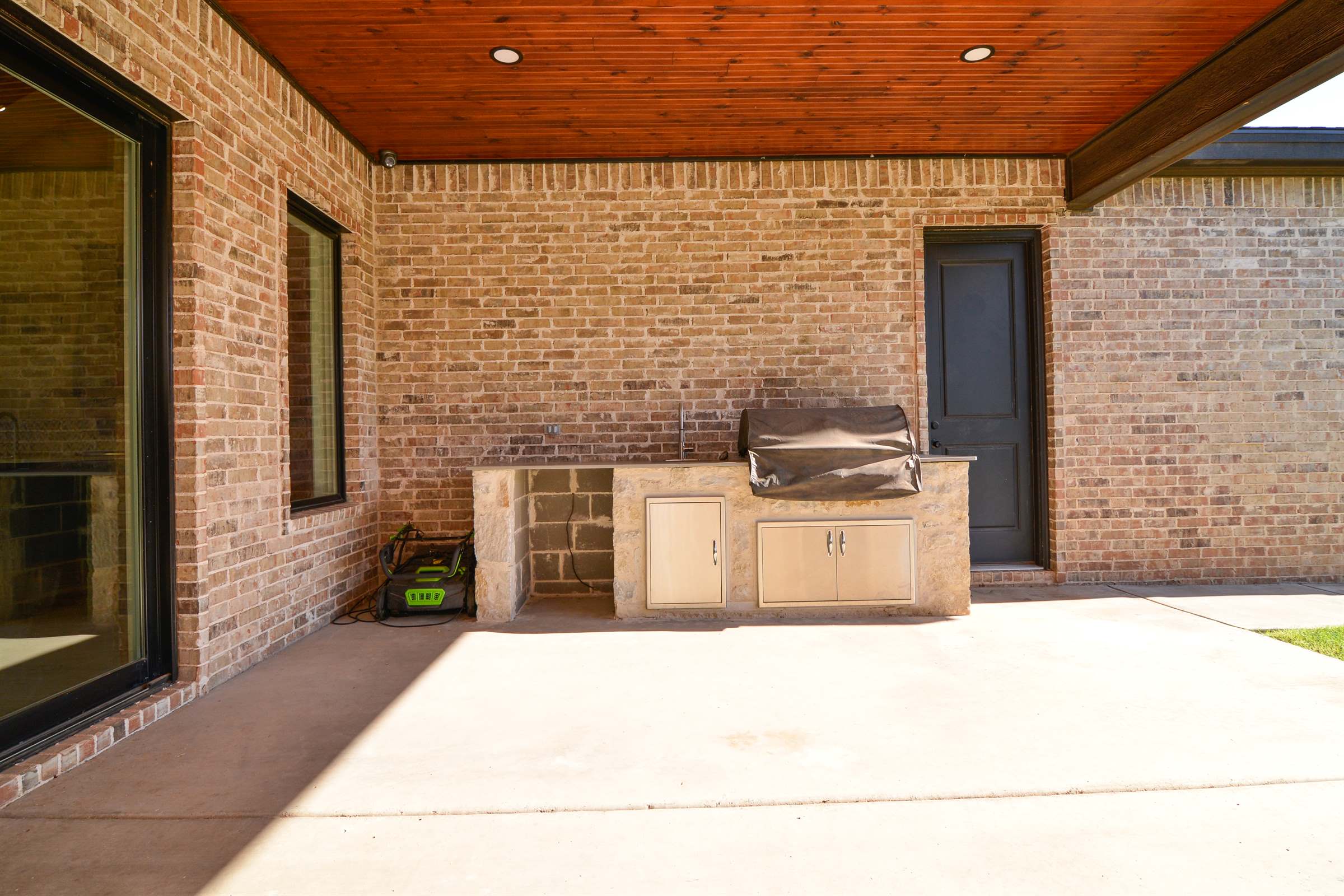 1521 Churchill Avenue, Wolfforth, TX 79382