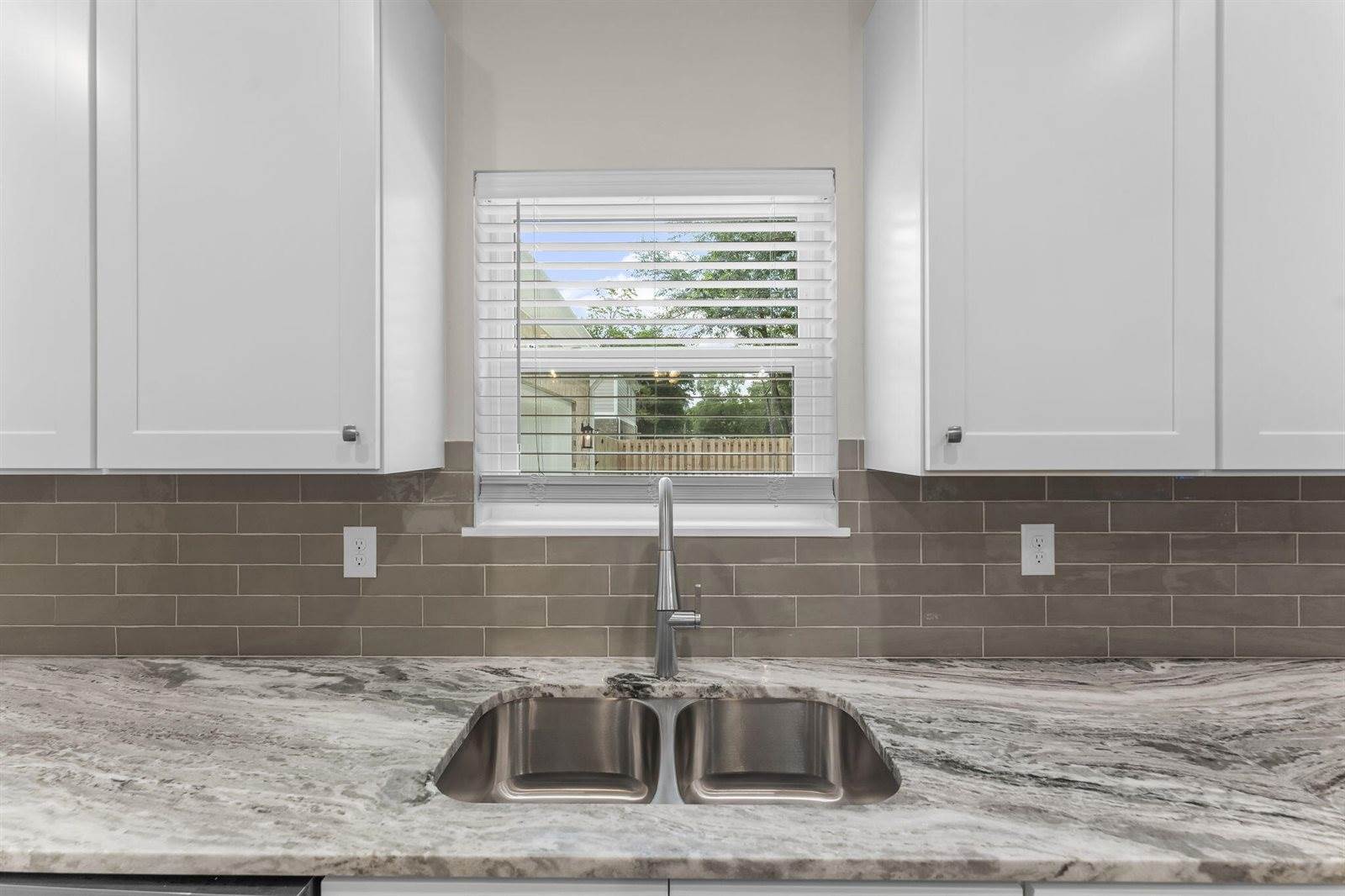 1001 Bayshore Drive, Niceville, FL 32578