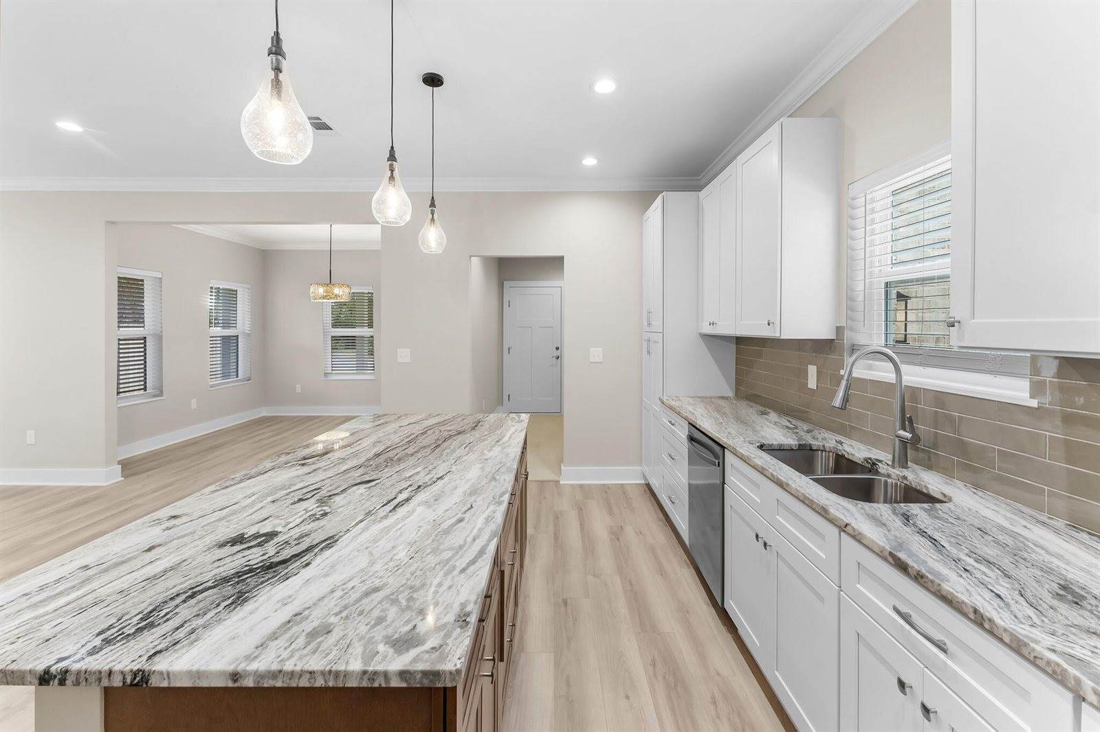 1001 Bayshore Drive, Niceville, FL 32578