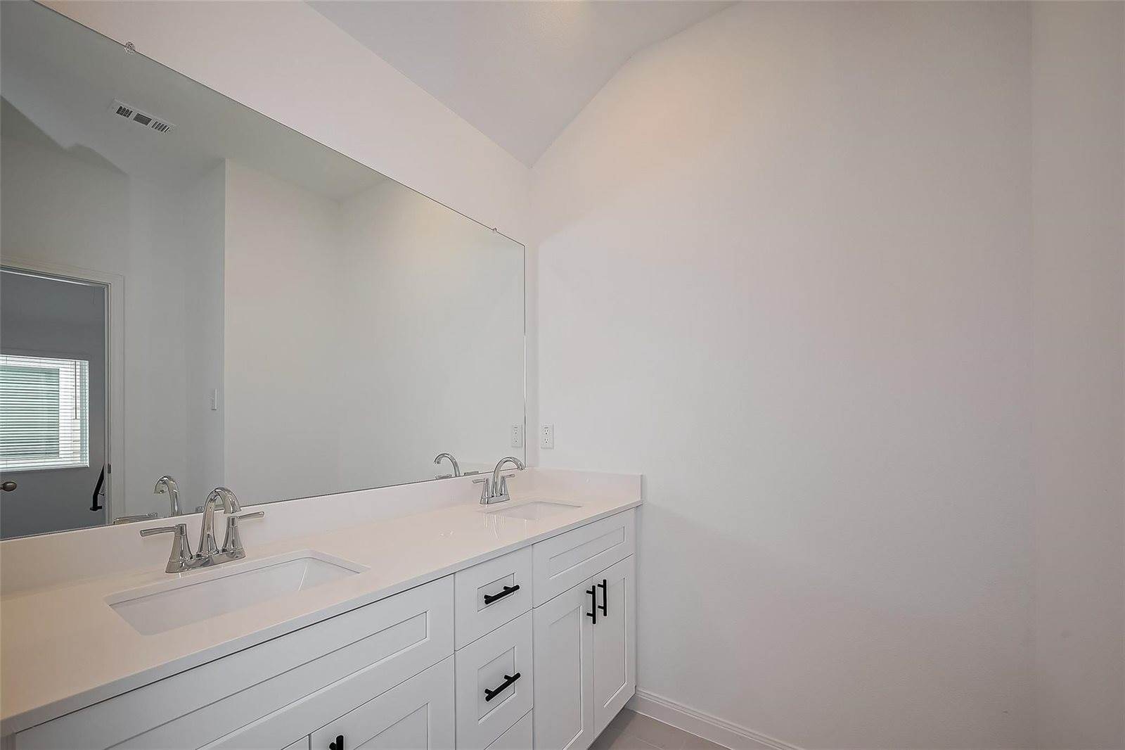 14975 Eagle Feather Drive, Houston, TX 77090